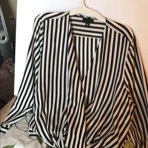 Worthington crossover striped shirt